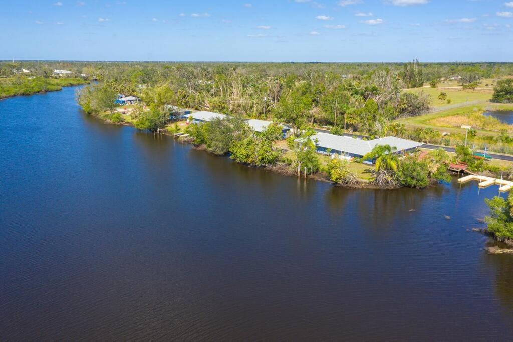 Waterfront Condo #9 Punta Gorda Exteriör bild